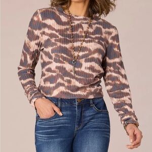 Ruched Side Casing Abstract Print Knit Top